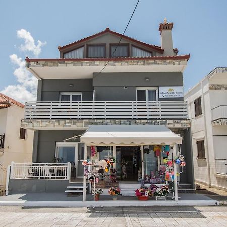 Golden Seaside 1 Apartment Неа Рода Екстериор снимка