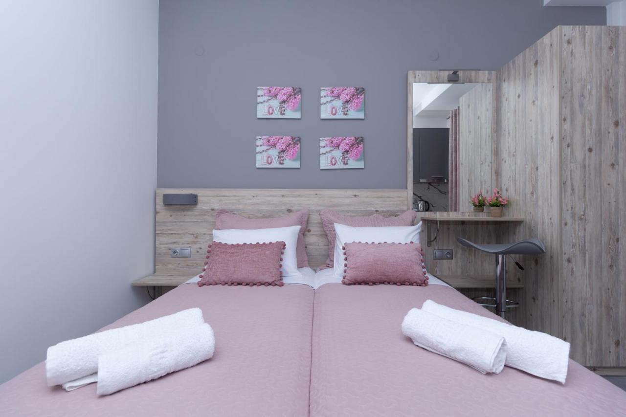 Golden Seaside 1 Apartment Неа Рода Екстериор снимка