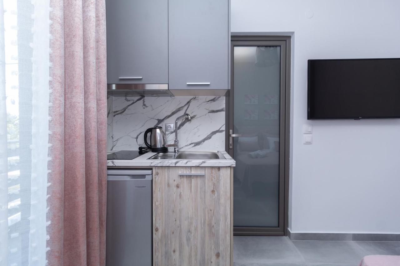 Golden Seaside 1 Apartment Неа Рода Екстериор снимка